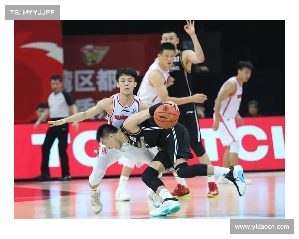 CBA总决赛第二场大名单公布 朱俊龙带伤出战 周琦陈盈骏领衔阵容 CBA总决赛第二场大名单公布 朱俊龙带伤出战 周琦陈盈骏领衔阵容